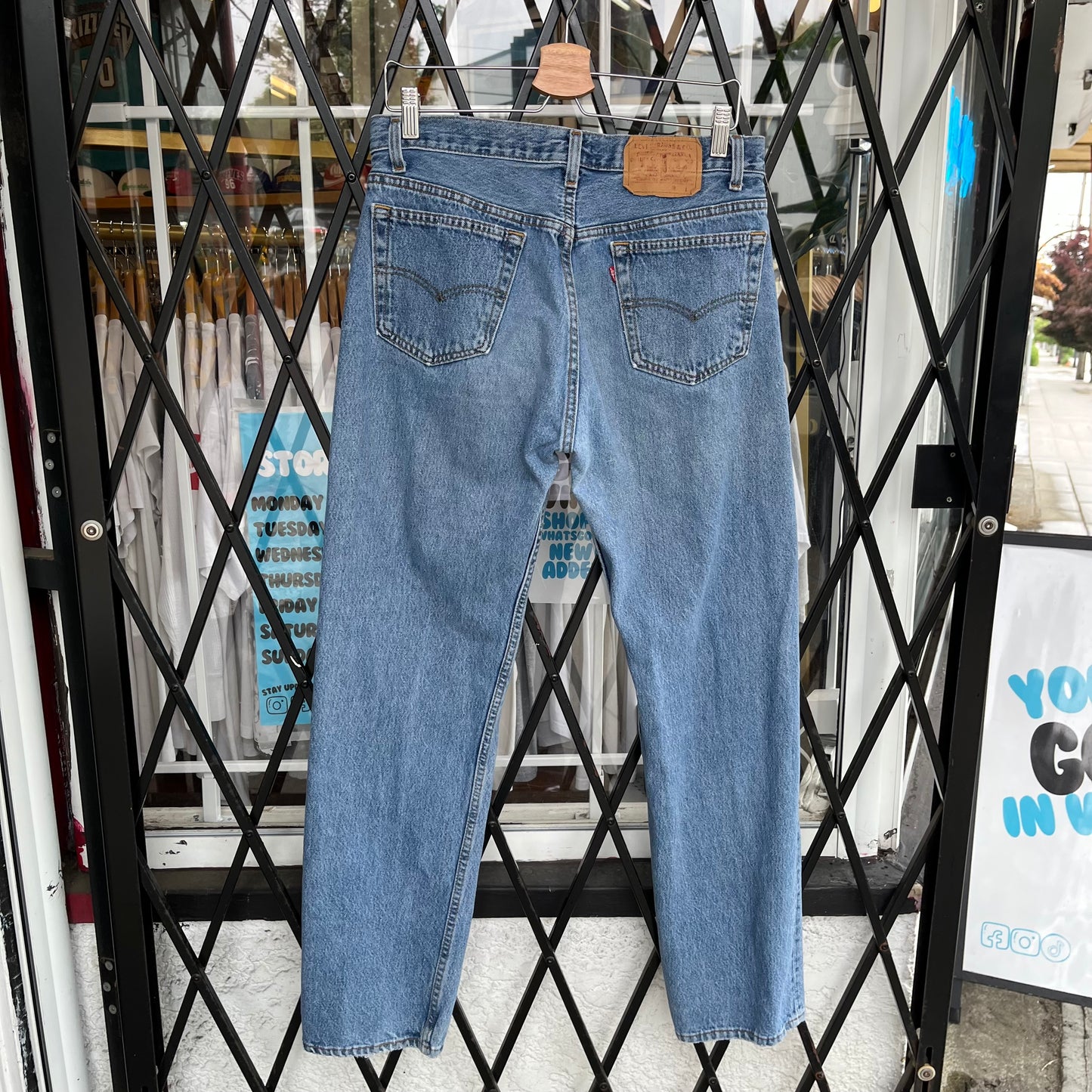 Levi’s 501 Button Fly Pants - Size 34W x 32L