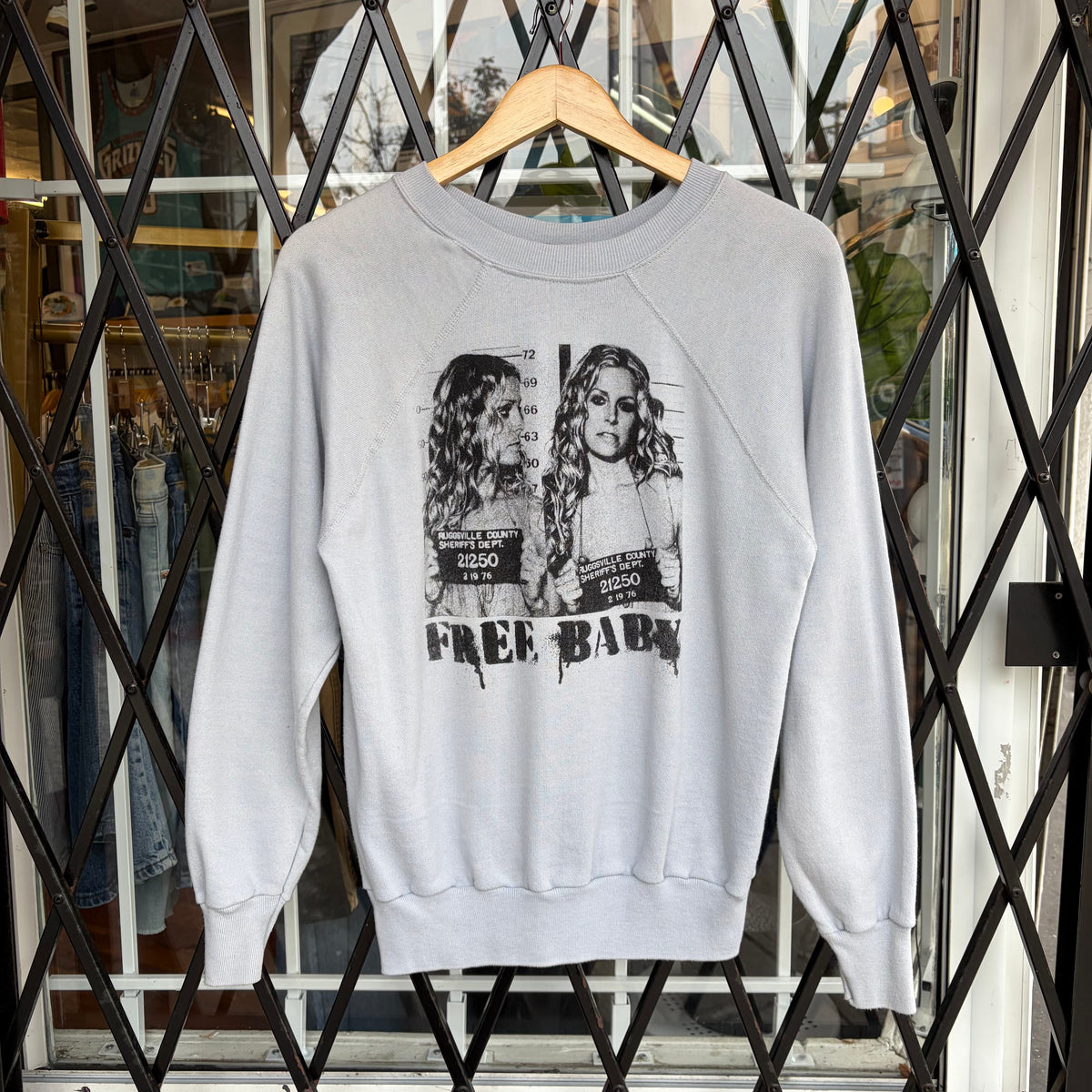 Rob Zombies The Devils Rejects Free Baby Crewneck - Size M