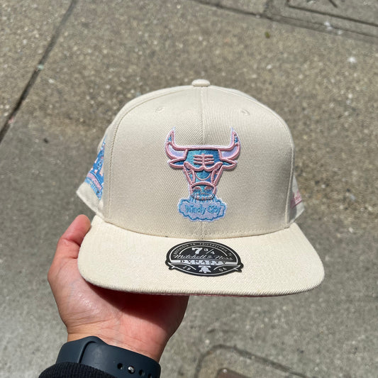 Chicago Bulls M&N Fitted Hat - Size 7 3/4