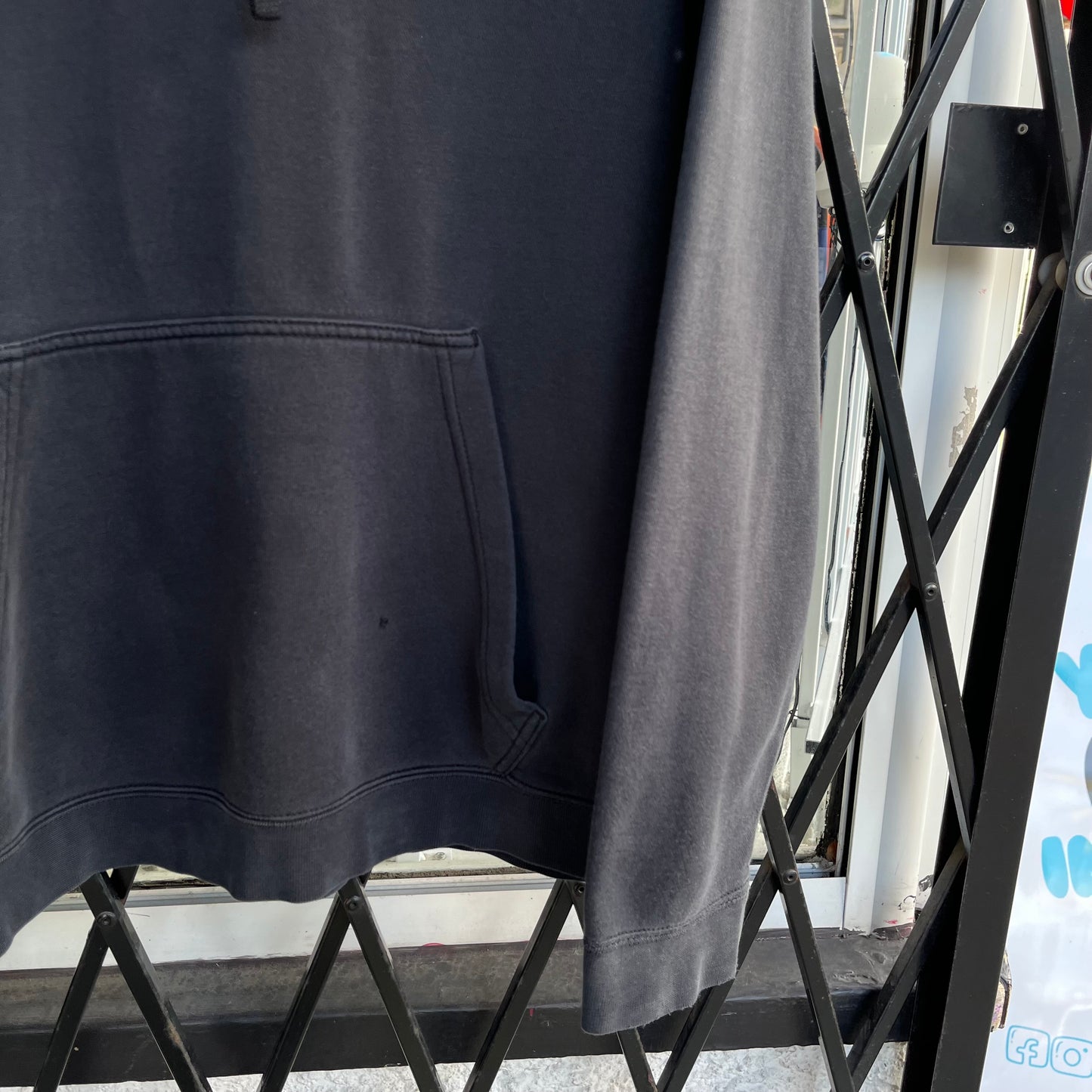 Nike Essential Hoodie - Size XL