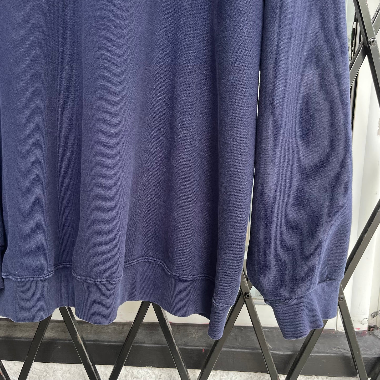 2001 St. Louis Rams Crewneck - Size XXL