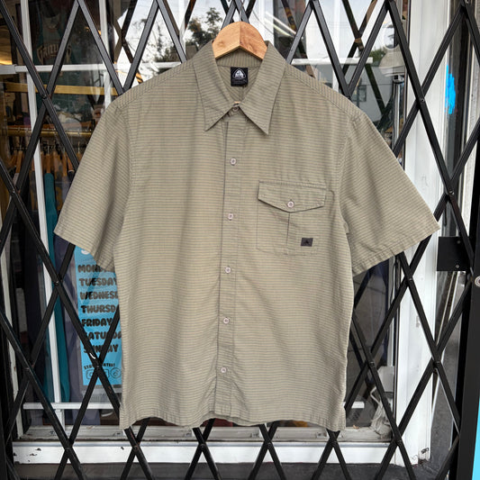 Vintage Nike ACG Short Sleeve Button Up Shirt - Size M
