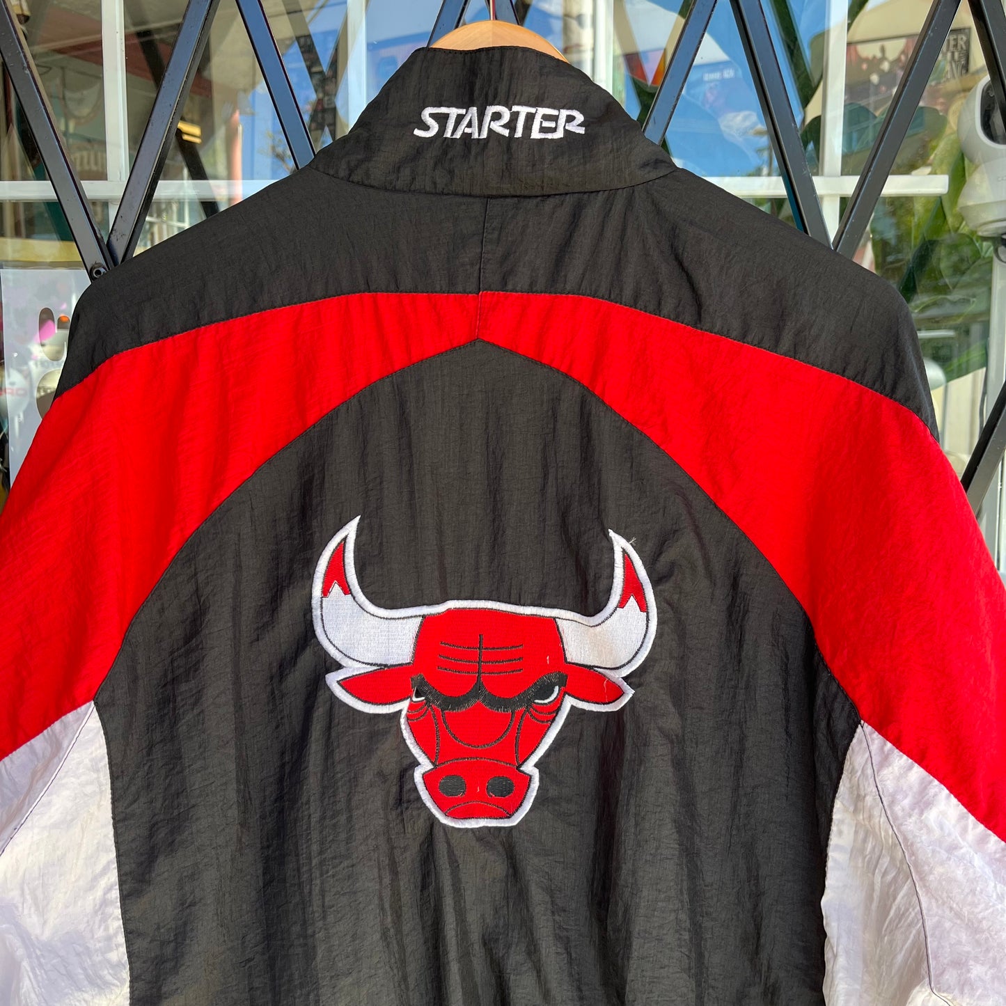 Vintage Starter Chicago Bulls Windbreaker - Size XL