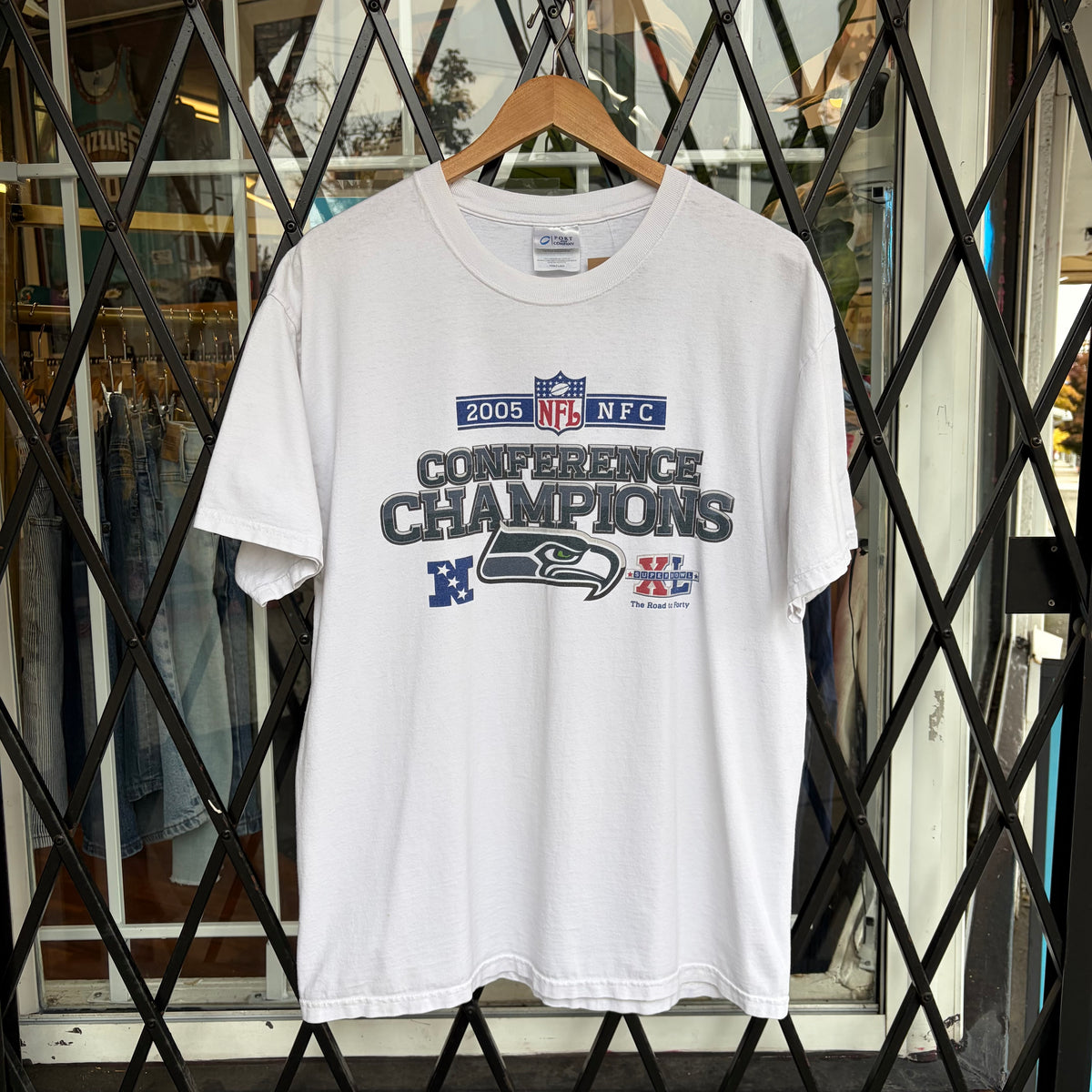2005 Seattle Seahawks Tee - Size L