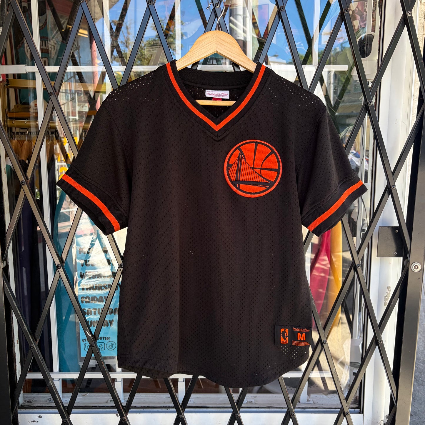 Mitchell & Ness Golden State Warriors Mesh Jersey - Size M