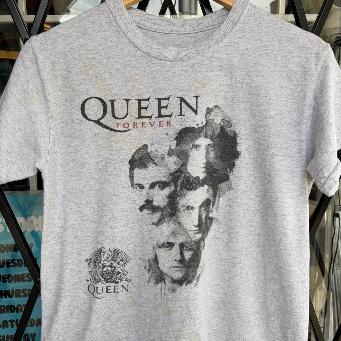 Queen Forever Tee - Size M