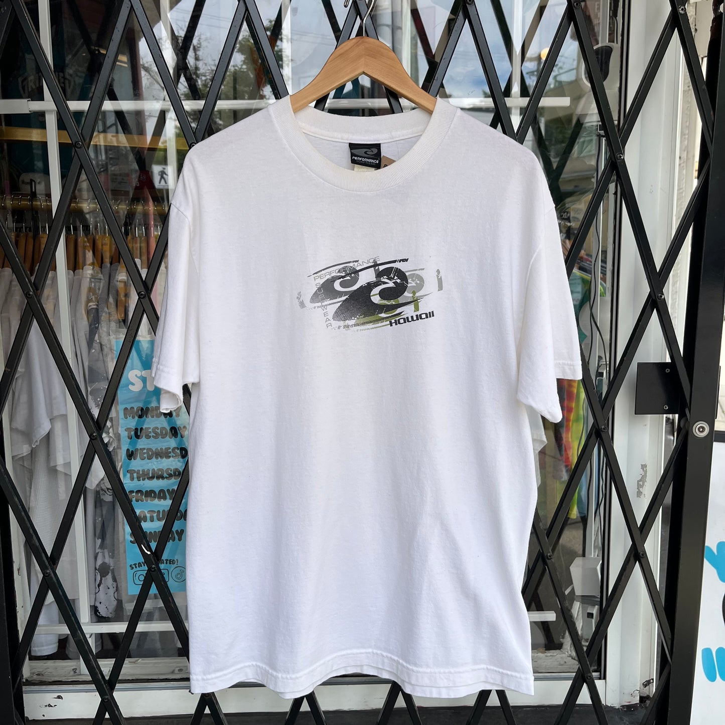 Hawaiian Performance Tee - Size L