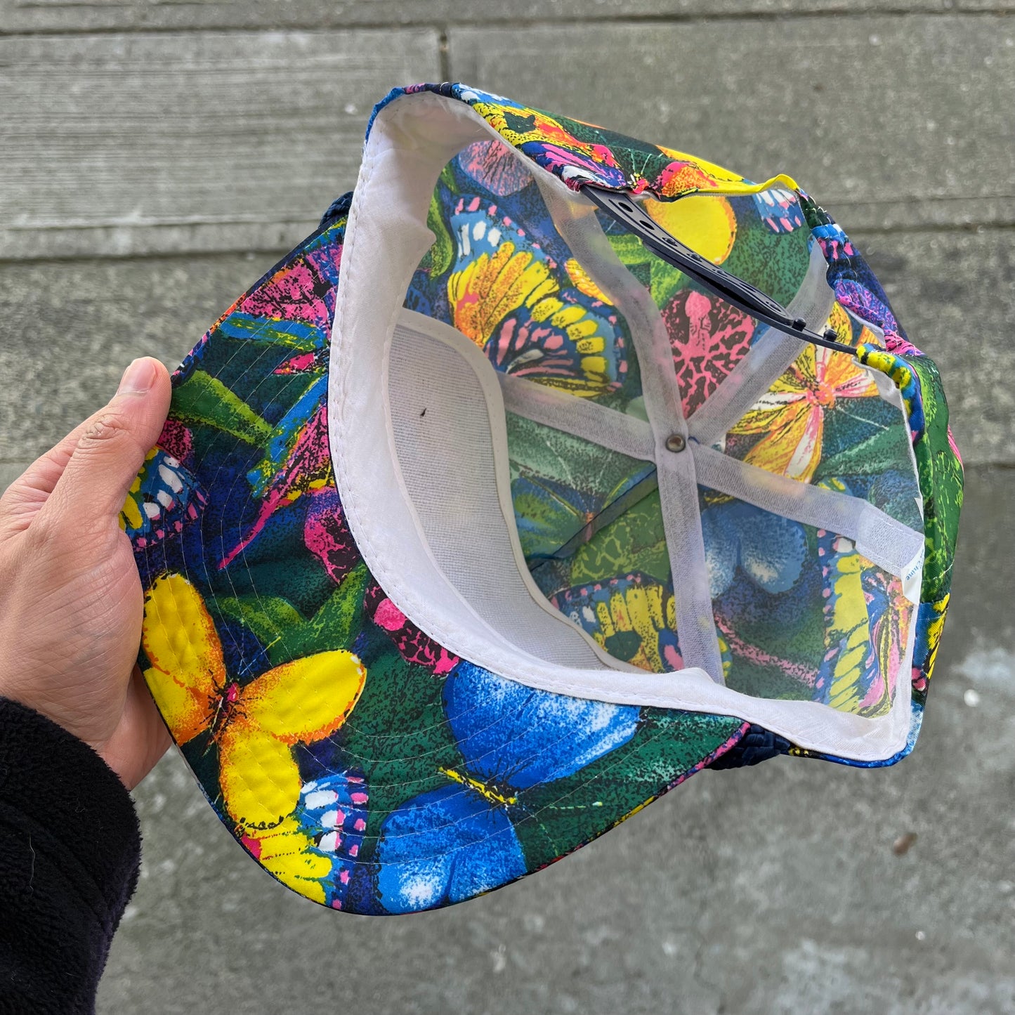 Vintage Dueck on Marine Floral Snapback