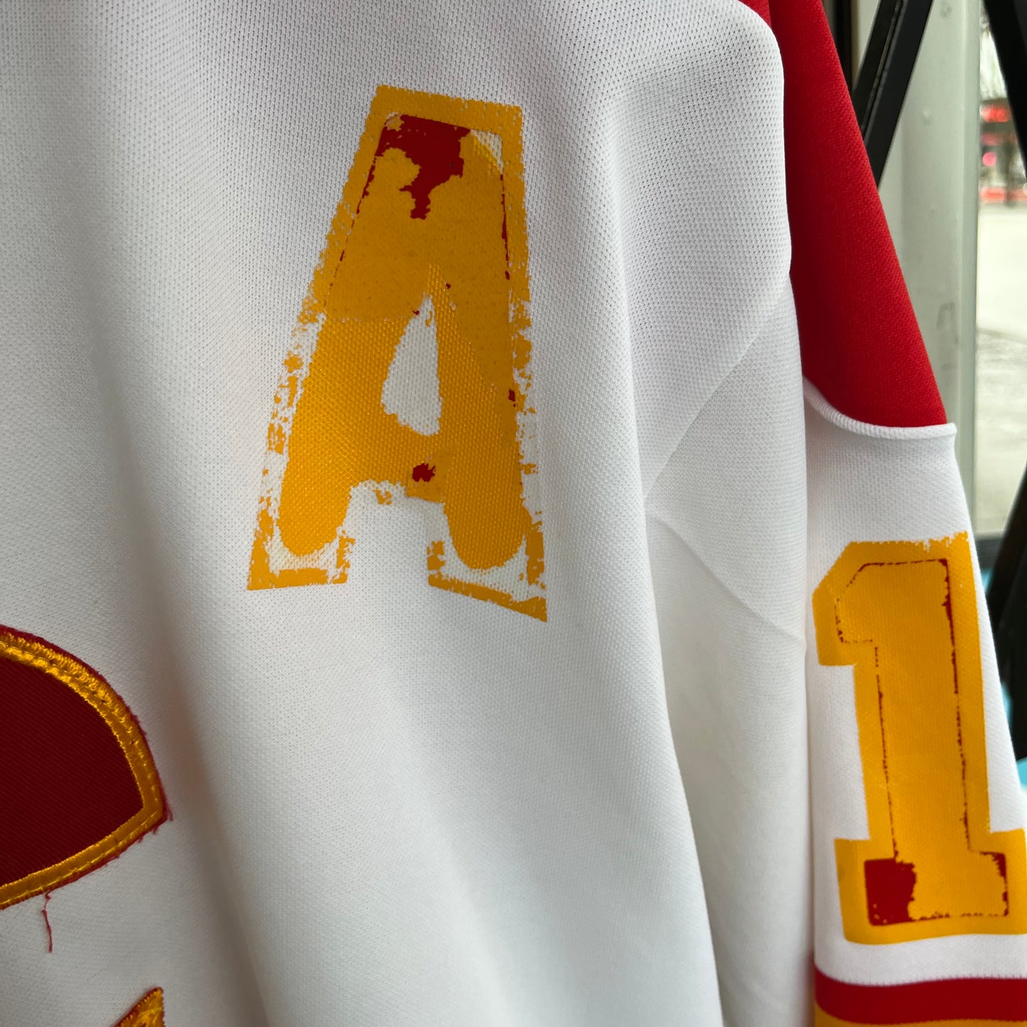 Vintage Calgary Flames Hunter Jersey - Size L