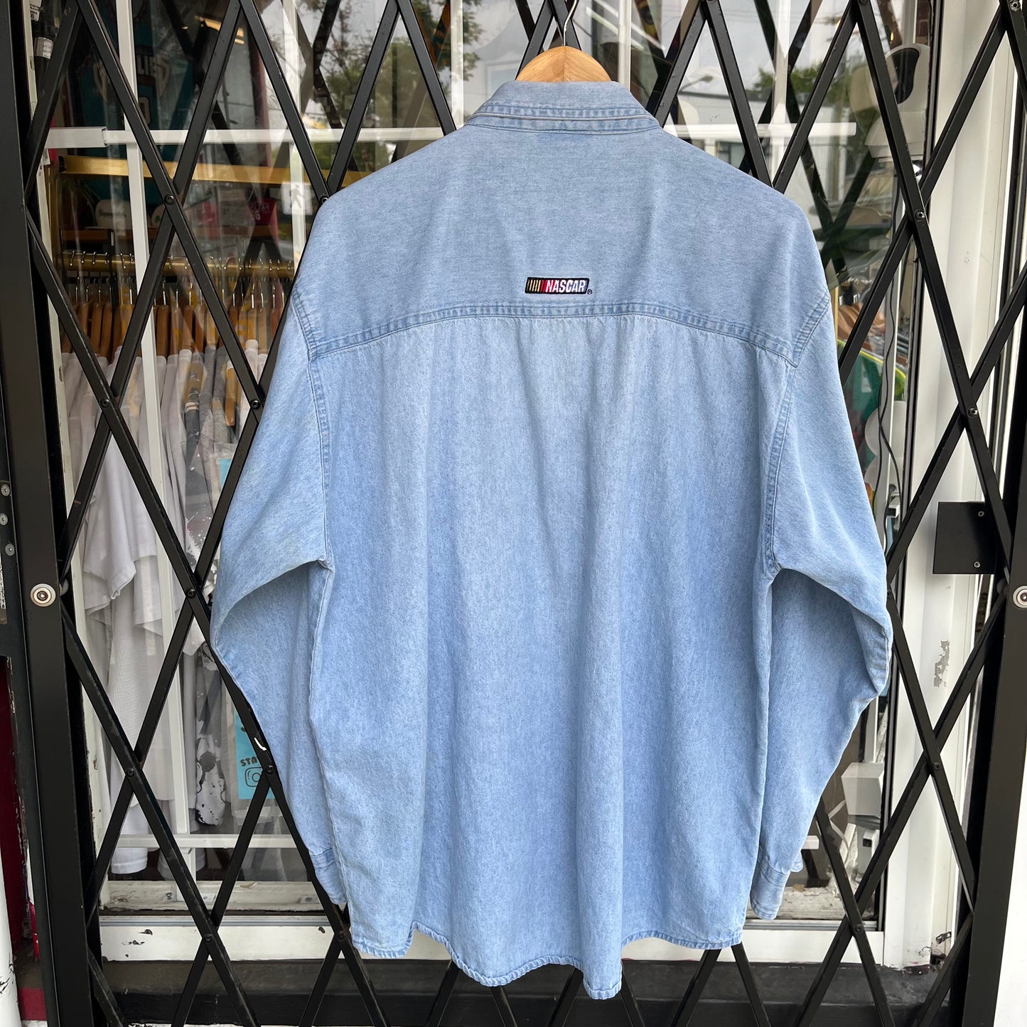 Vintage Denim NASCAR Cracker Barrel 500 Button Up Shirt - Size XL