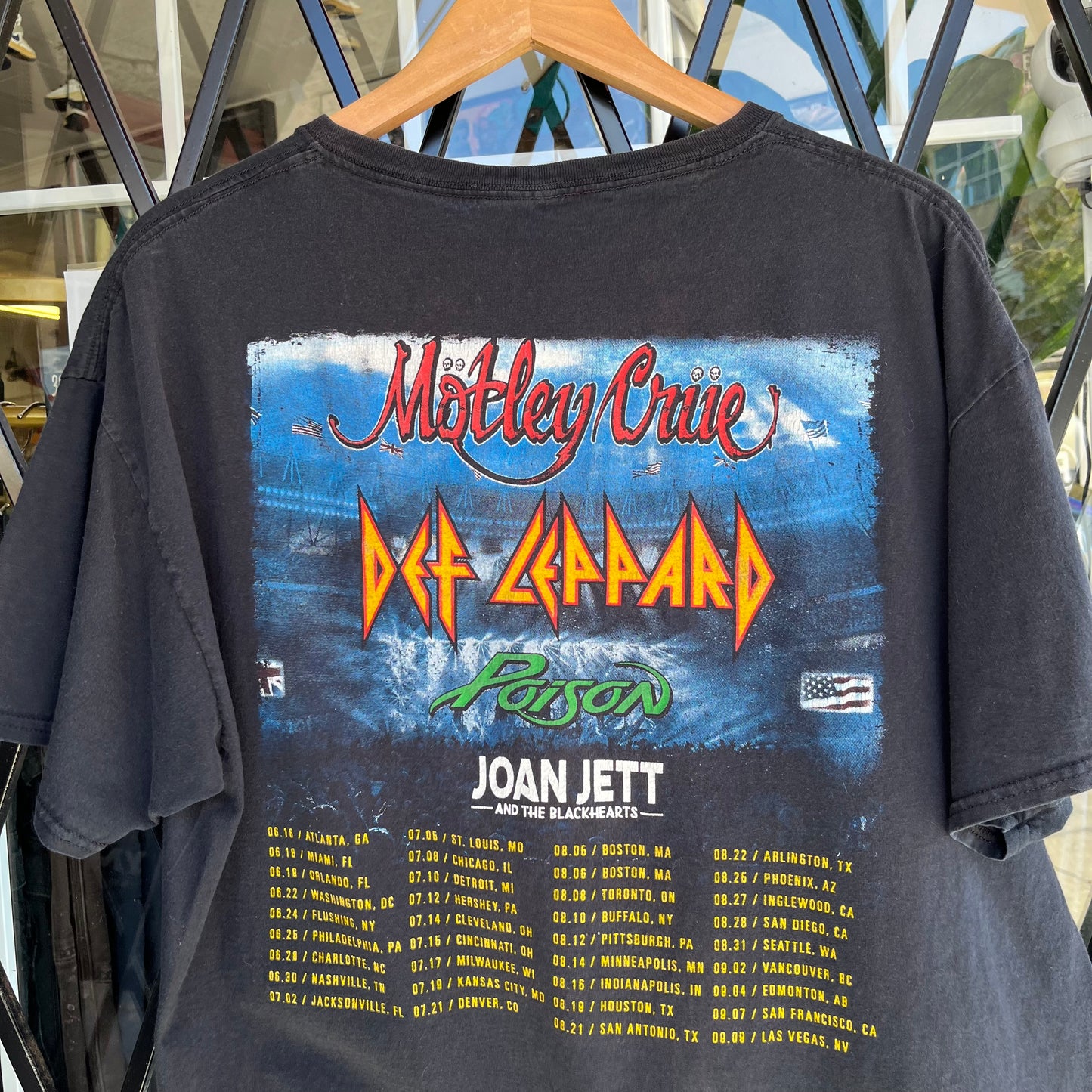 Motley Crüe Stadium Tour Tee - Size L