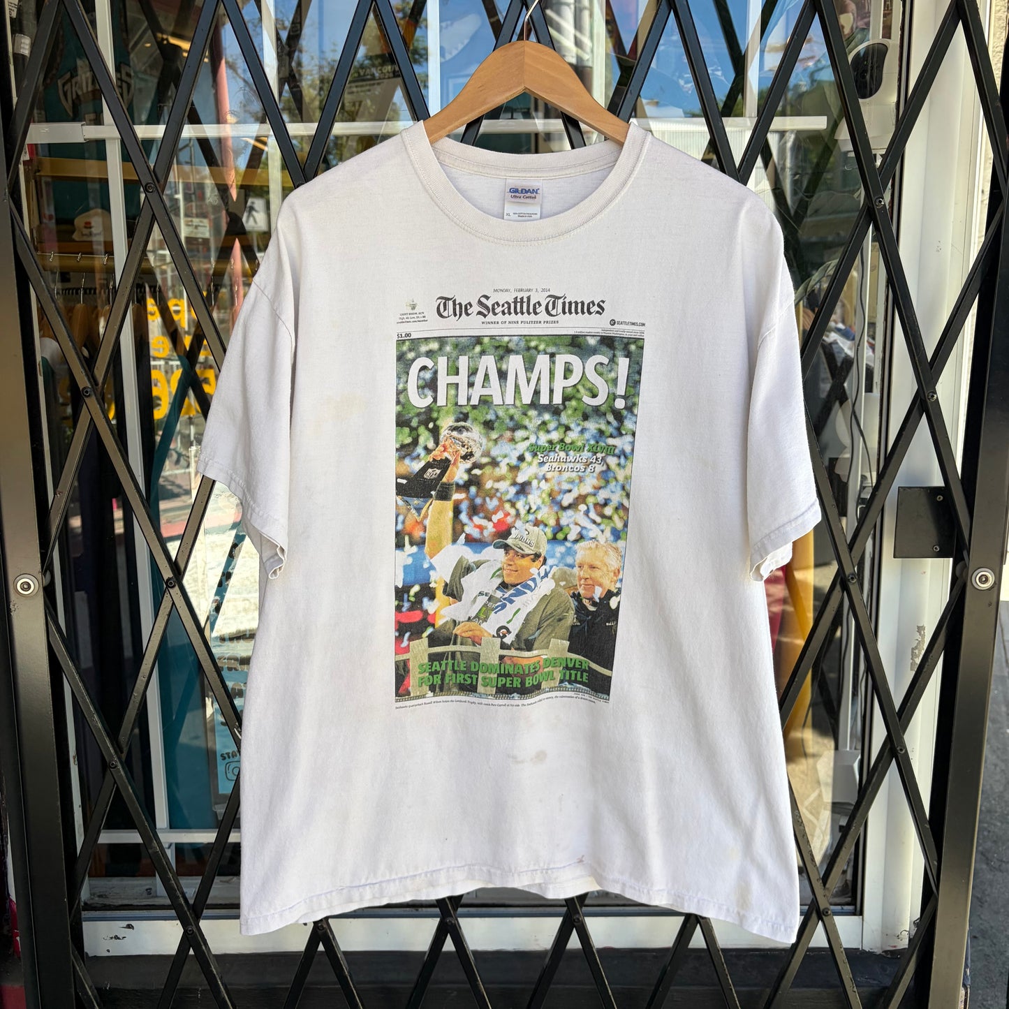 2014 Seattle Seahawks Front Page News Championship Tee - Size XL