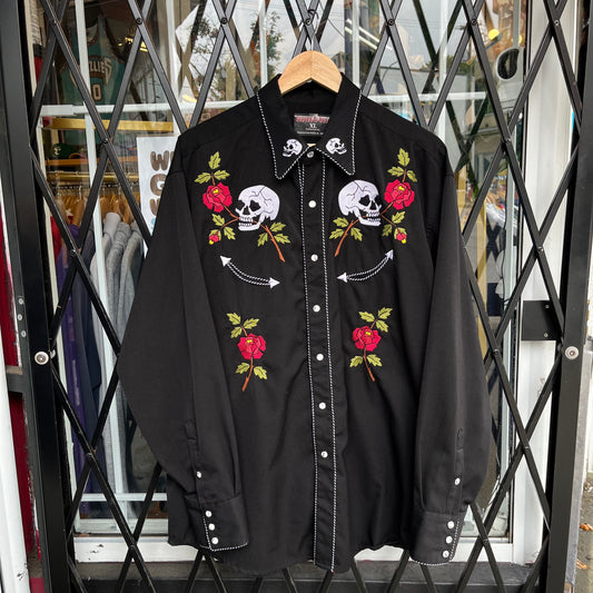 Brooks & Dunn Embroidered Skulls and Roses Button Up Shirt - Size XL