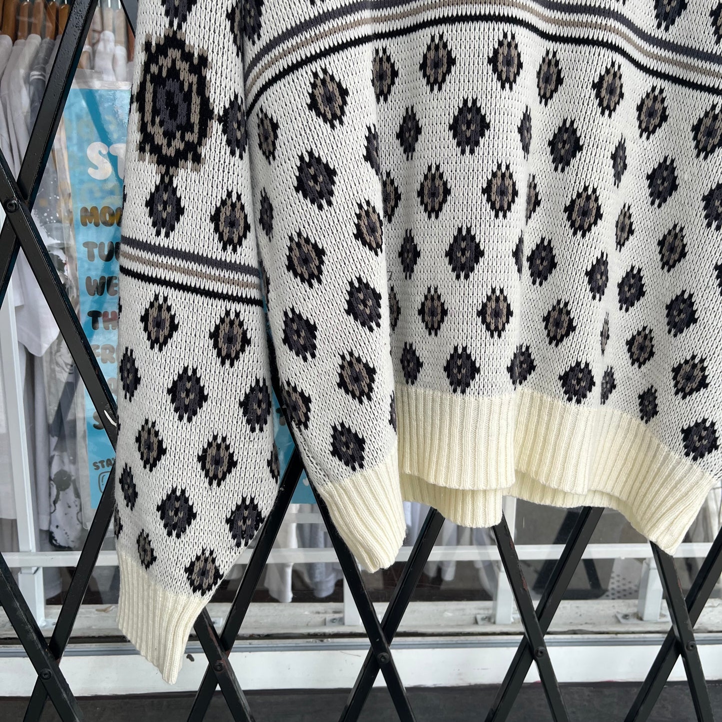 Vintage Knit Sweater - Size L