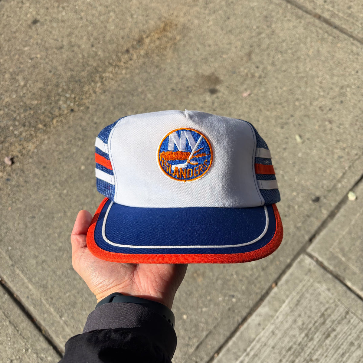 Vintage New York Islanders Trucker Hat