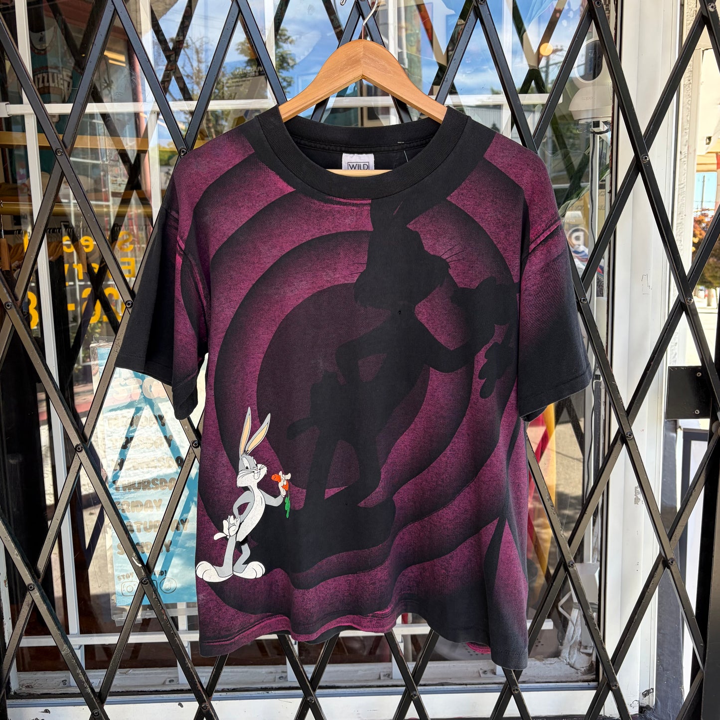 1992 Looney Tunes Bugs Bunny Tee - Size L