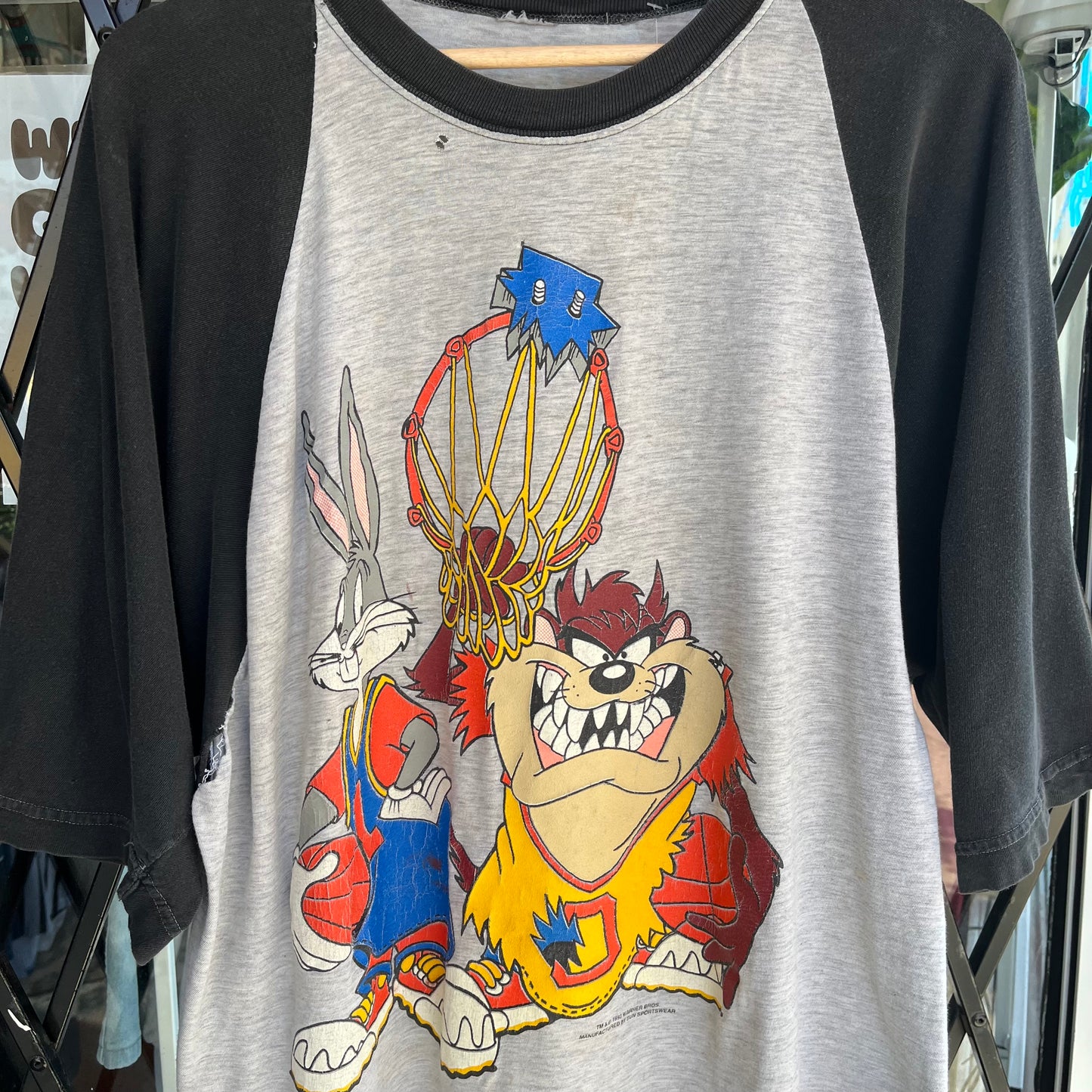 1993 Looney Tunes Oversized Shirt - Size L