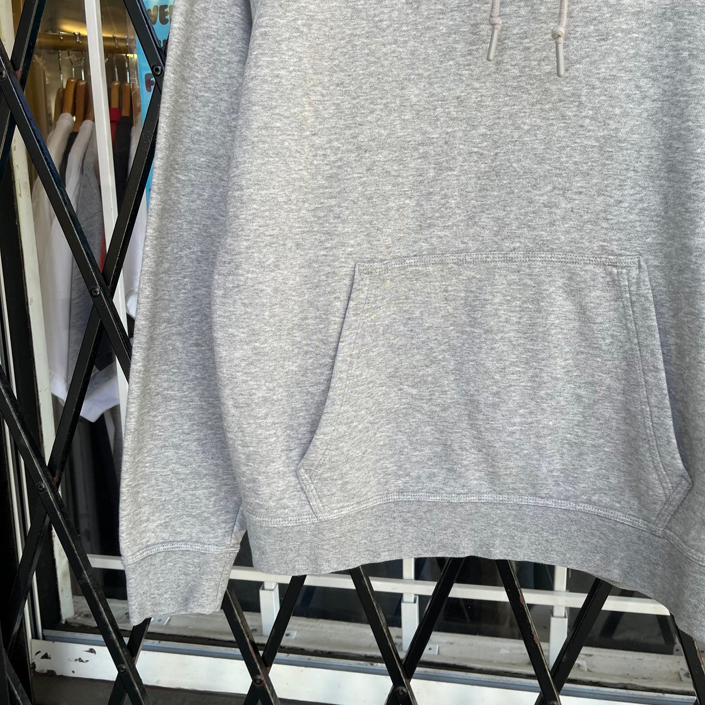 Nike Essential Hoodie - Size M
