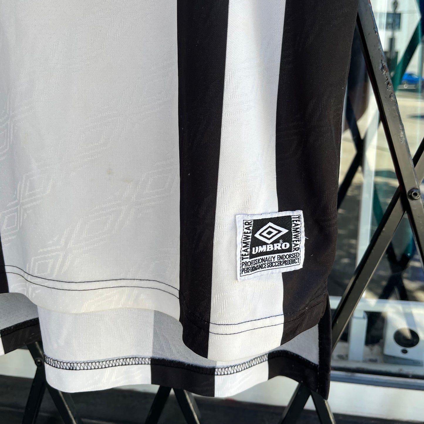 Vintage Umbro Gunners FC Jersey - Size M