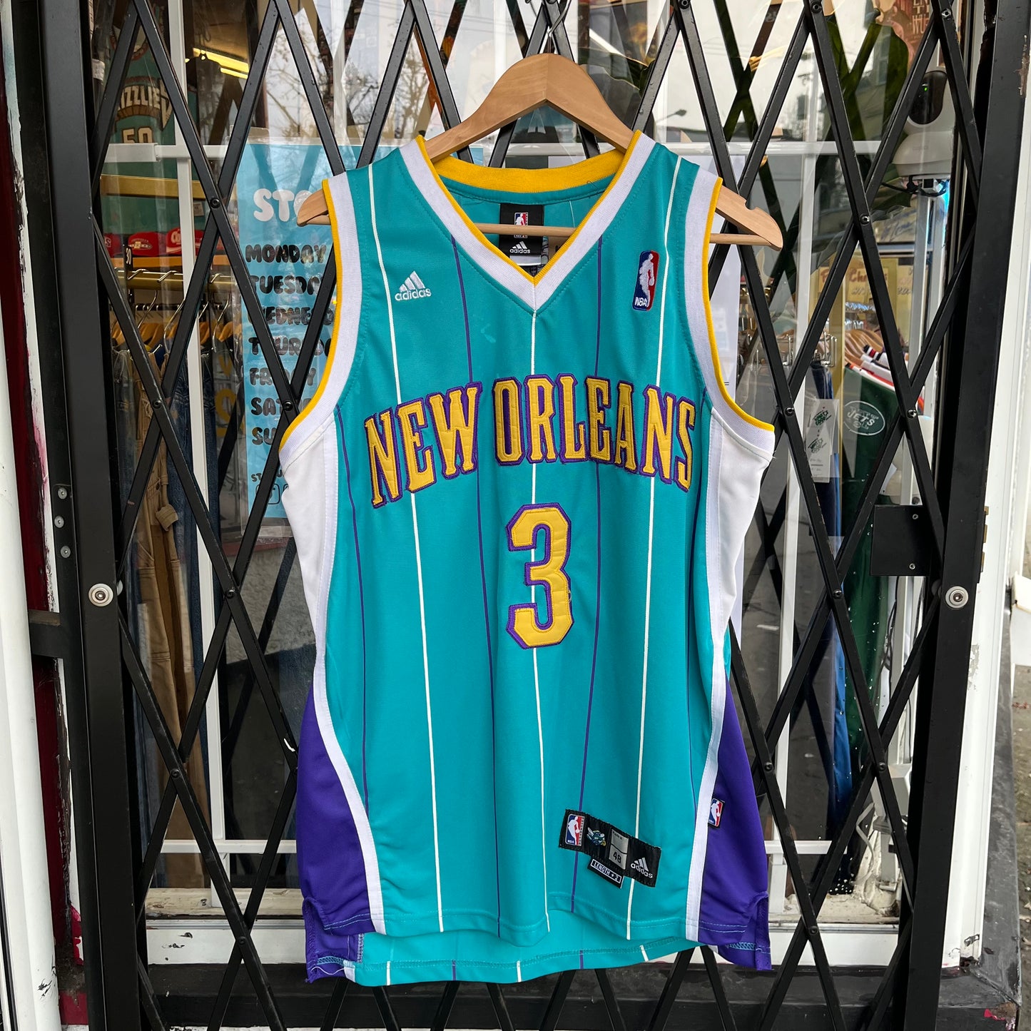New Orleans Pelicans Chris Paul Jersey - Size L