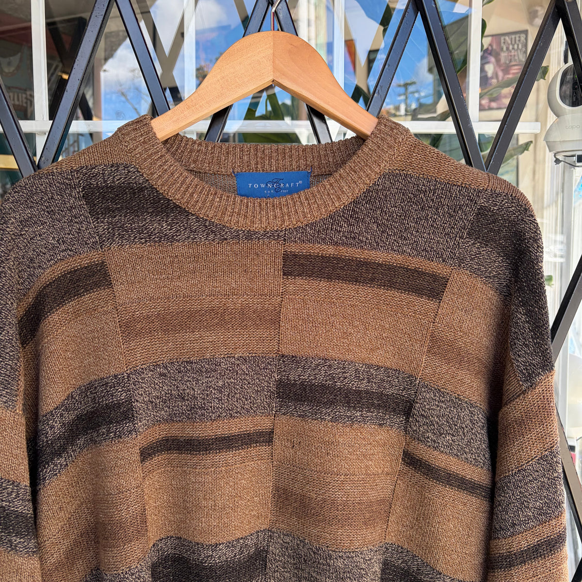 Vintage Knit Sweater - Size L