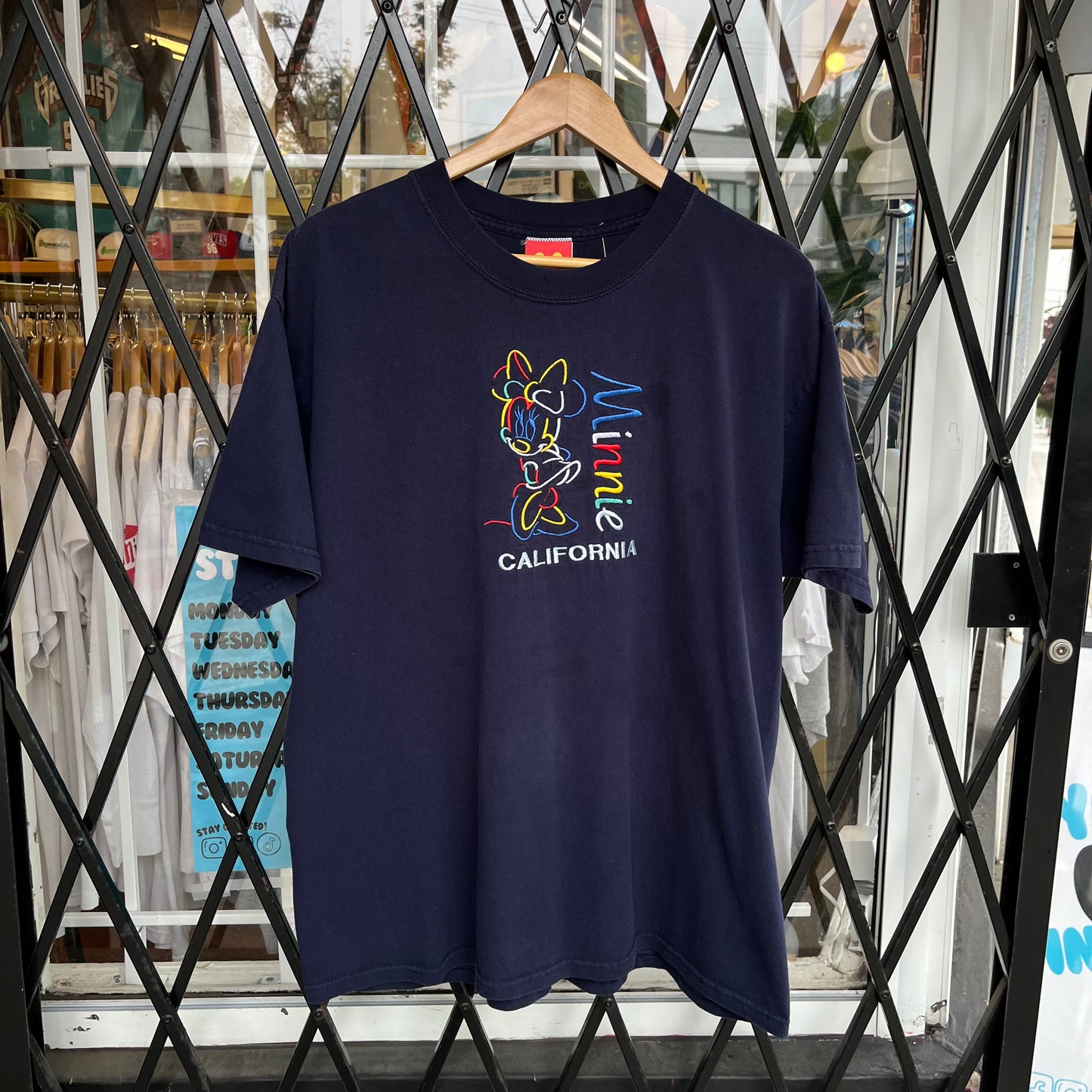 Vintage Disney Minnie Tee - Size XL