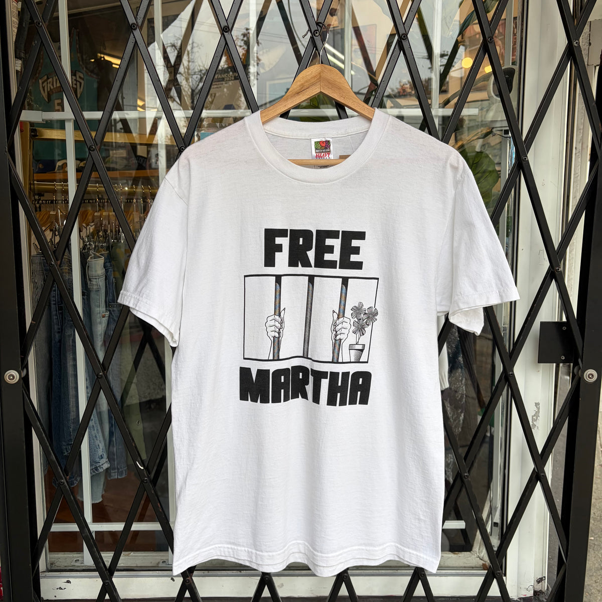 2004 Free Martha Stewart Tee - Size L