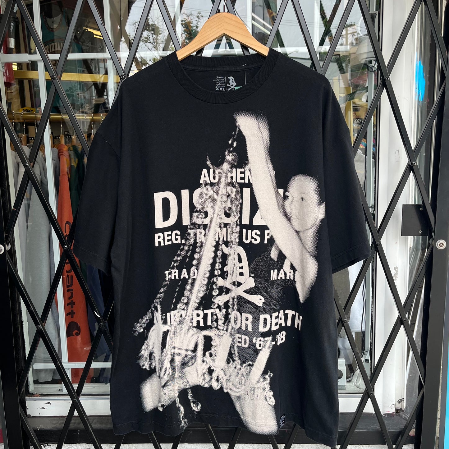 Y2K Dissizit Model Tee - Size XXL