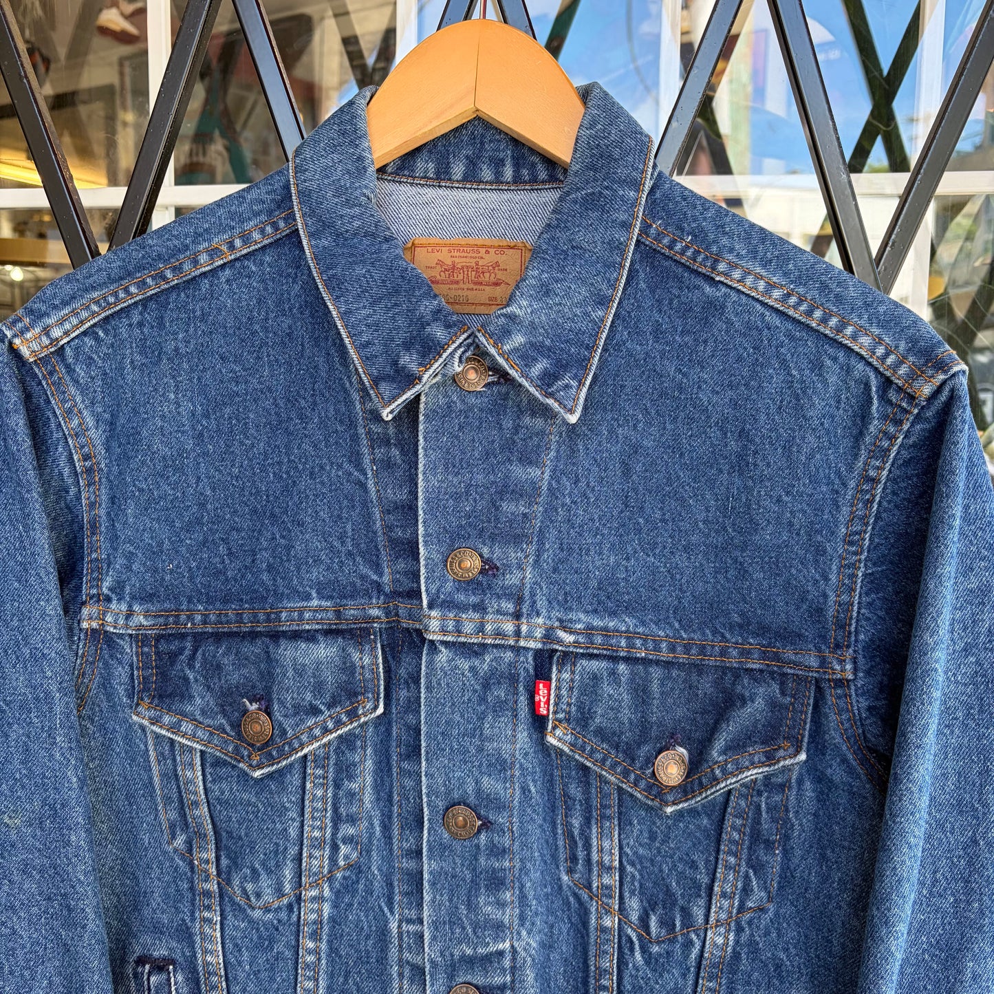 Vintage Levi’s Denim Jacket - Size 44 (L)