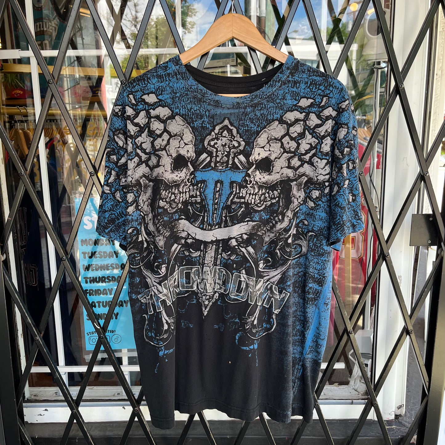 Affliction Throwdown Tee - Size XL