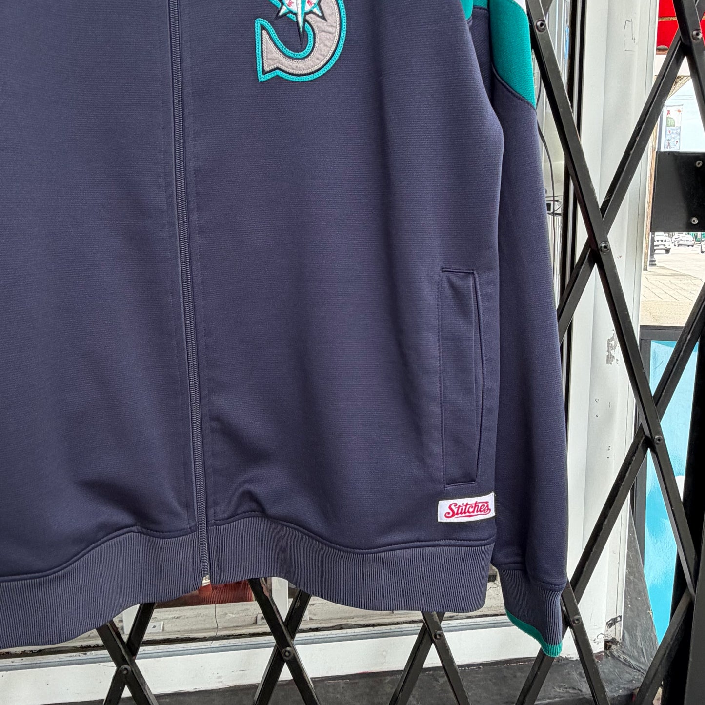 Seattle Mariners Zip Up Jacket - Size M