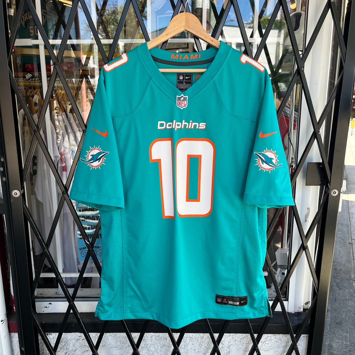 Nike Miami Dolphins Tyreek Hill Jersey - Size L