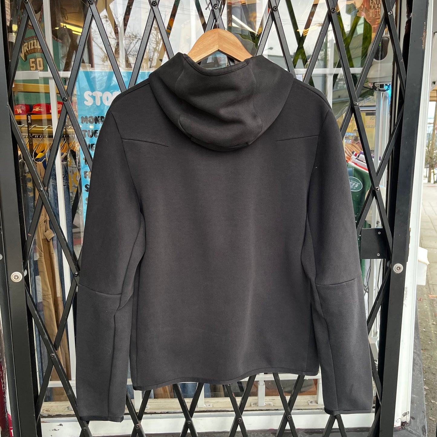 Nike Tech fleece Hoodie - Size M