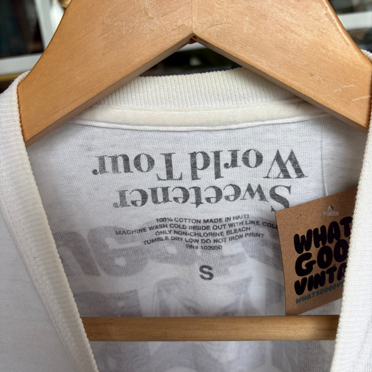 Ariana Grande Sweetener Tour Tee. - Size S