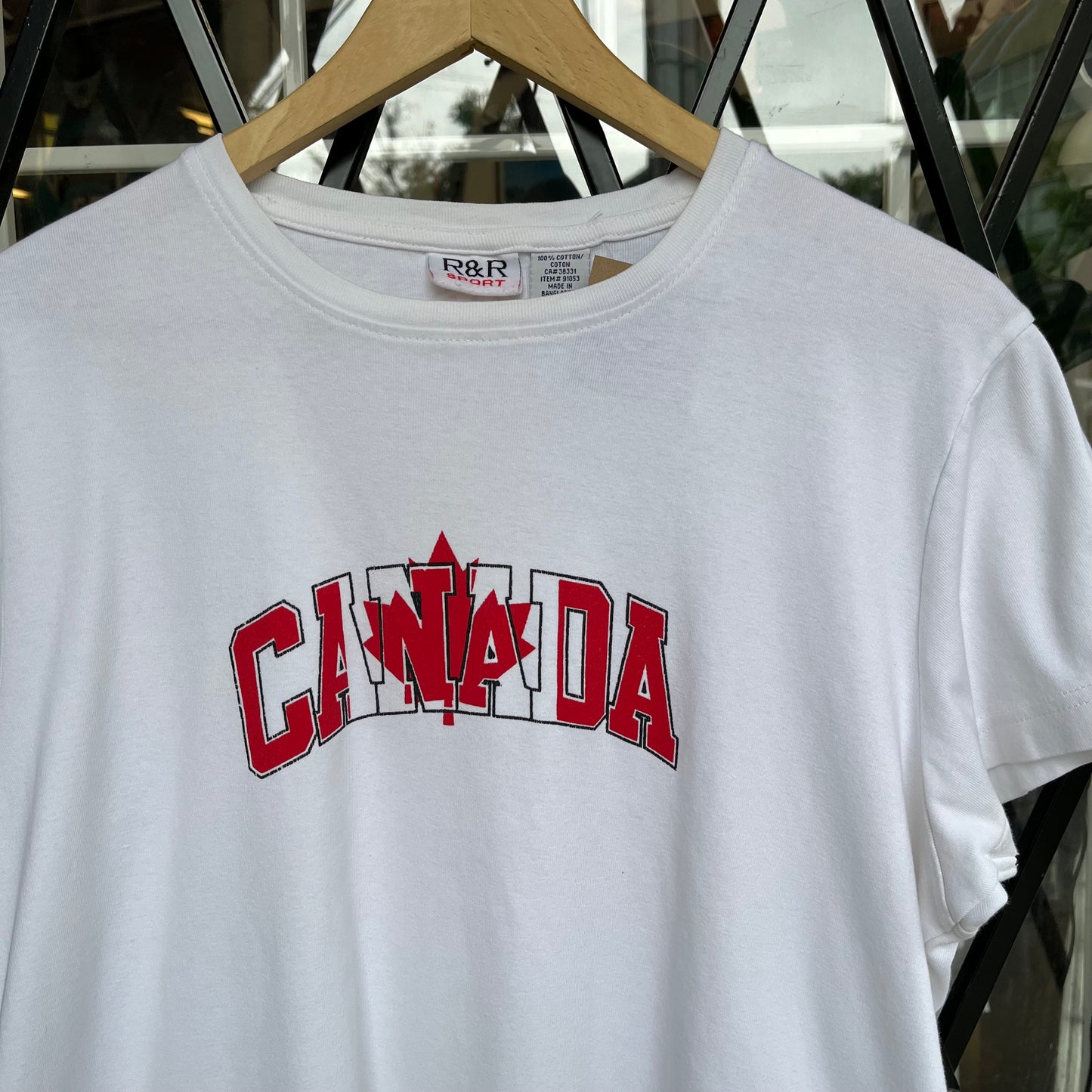Vintage Canada Tee - Size Women’s XL