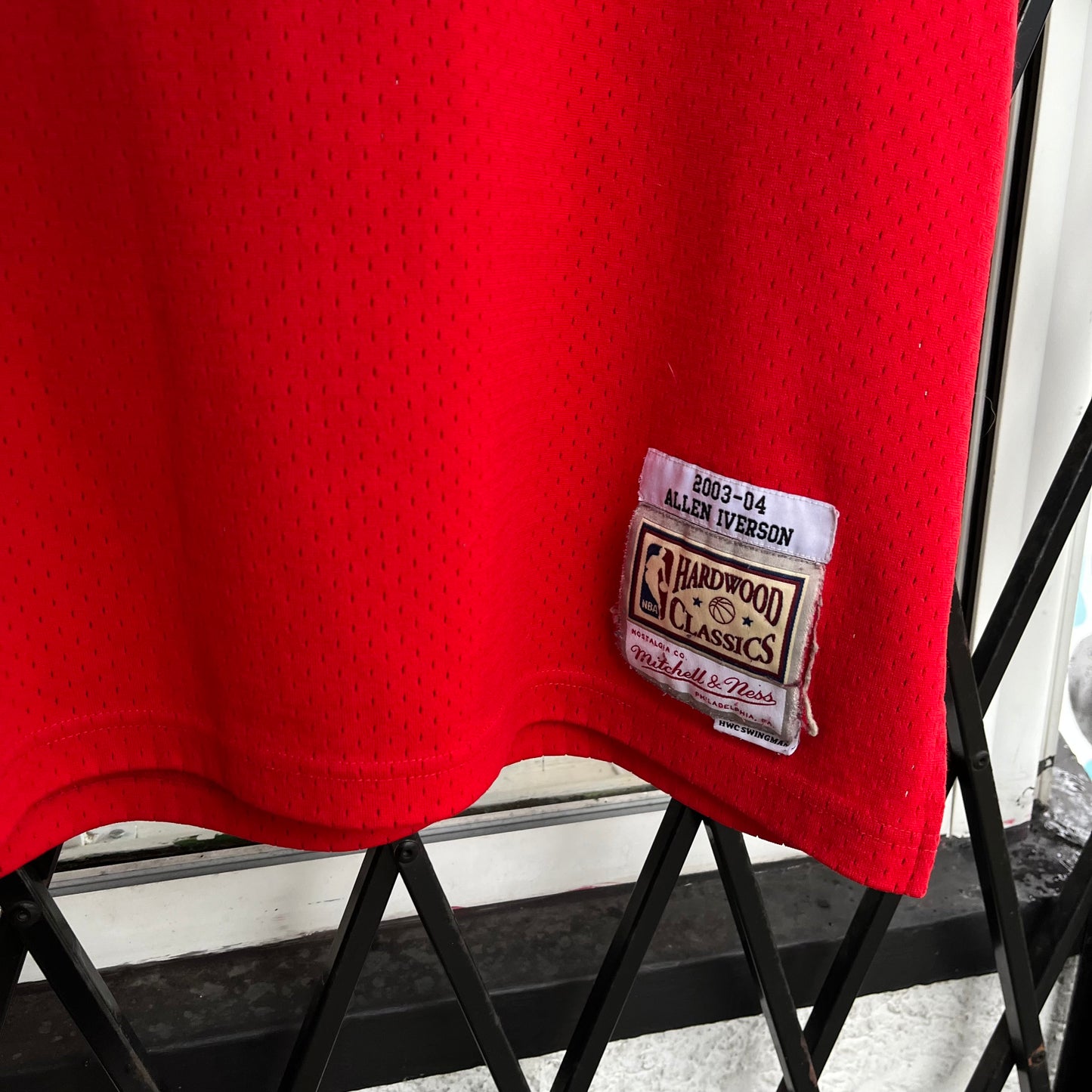 Mitchell & Ness Allen Iverson 76ers Jersey - Size XL