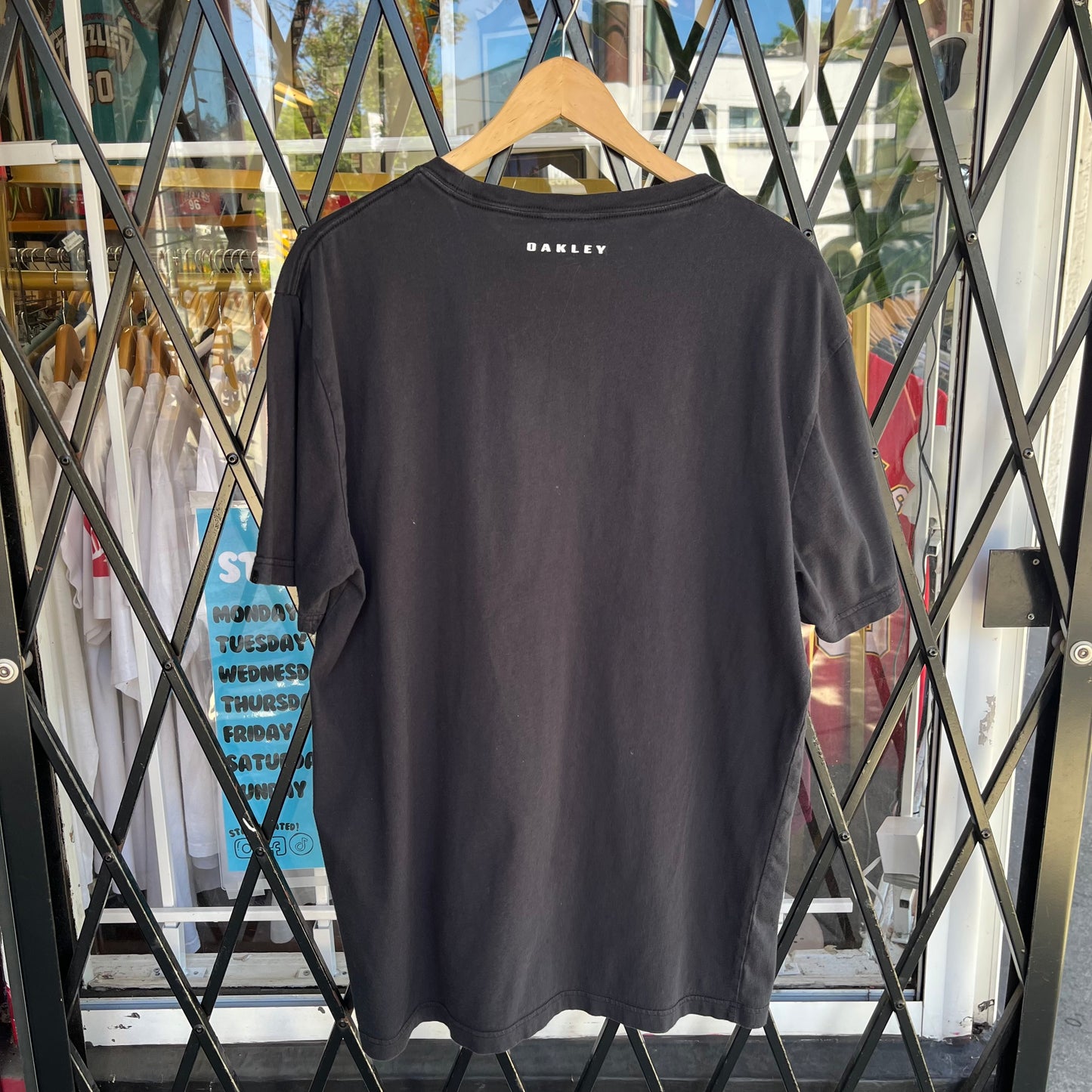 Oakley Australia Tee - Size XL