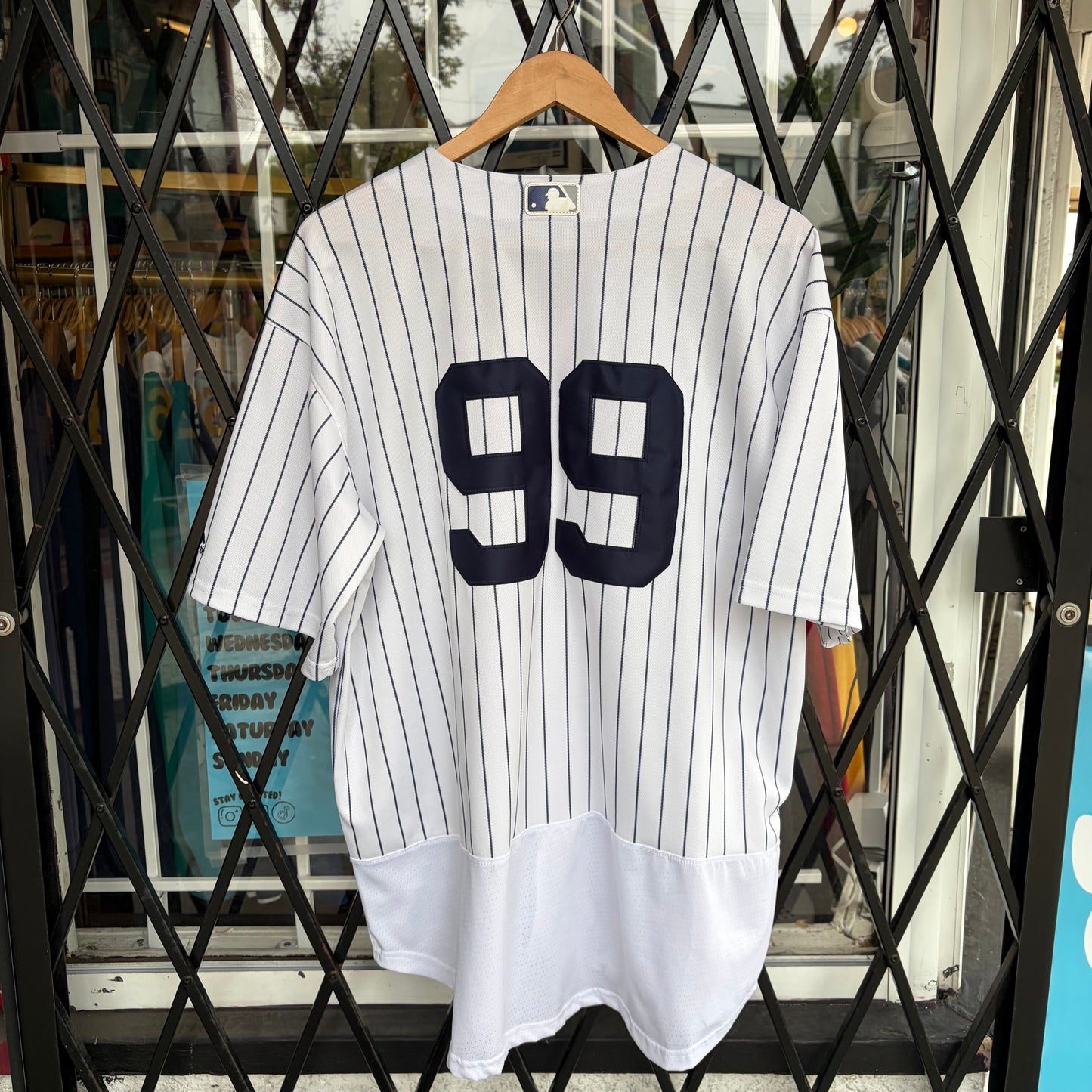 New York Yankees Jersey - Size XL