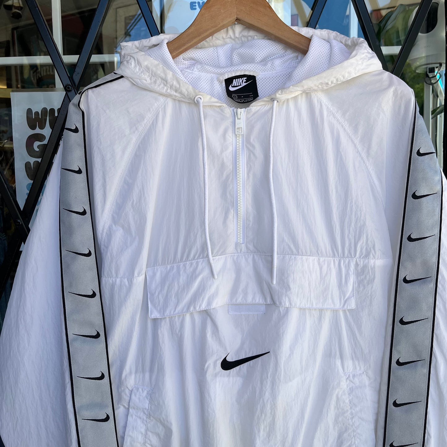 Nike Windbreaker - Size S