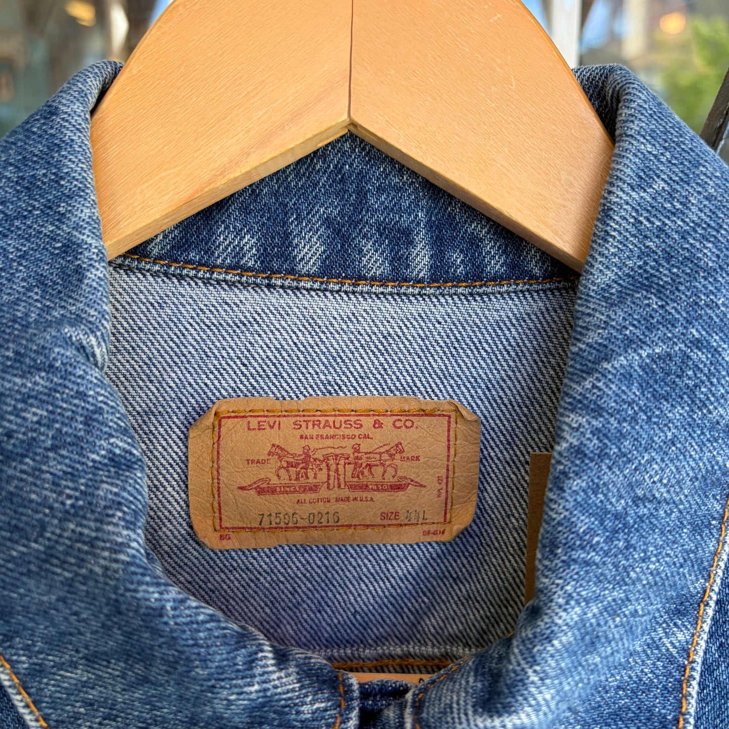 Vintage Levi’s Denim Jacket - Size 44 (L)