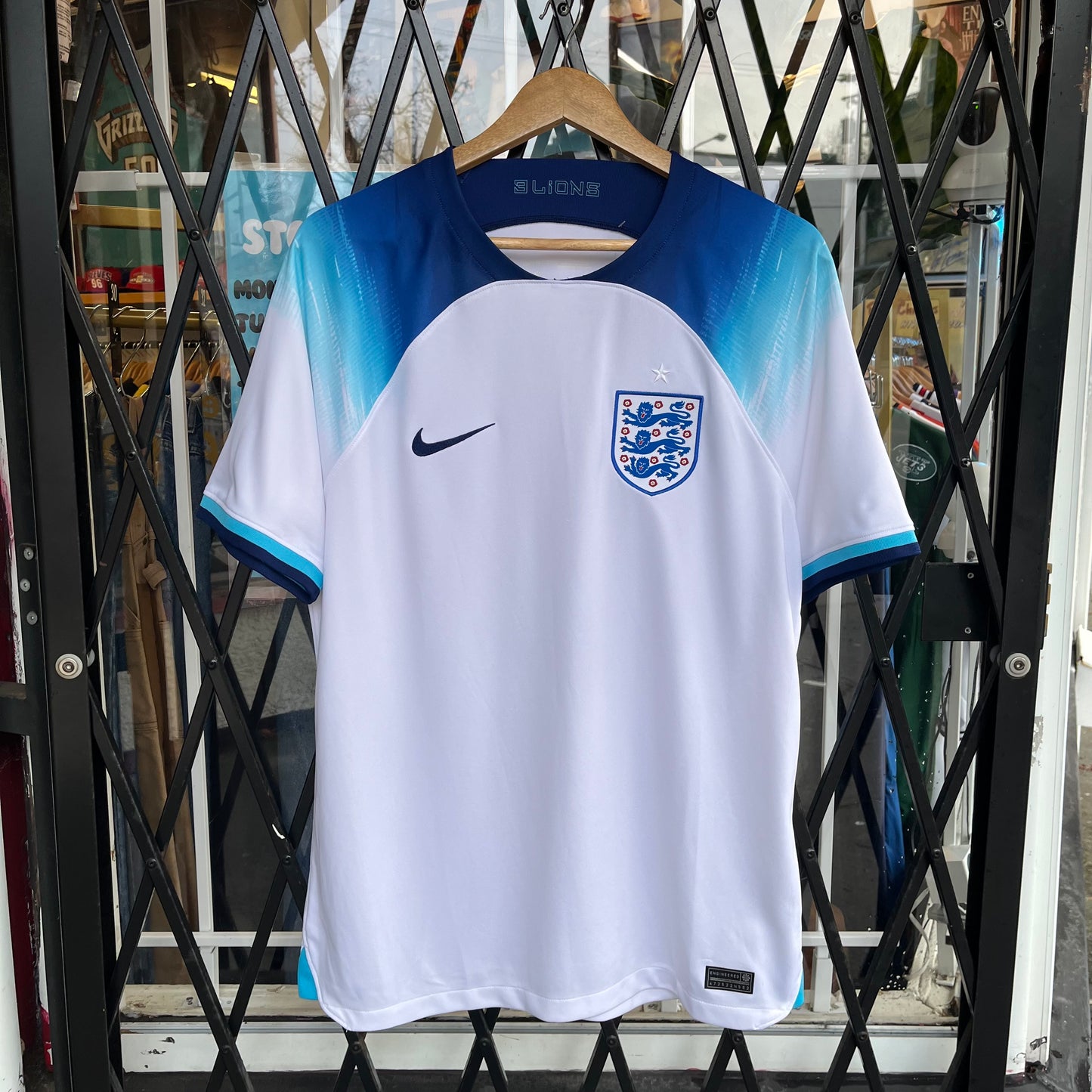 2022/23 Nike England Soccer Jersey - Size L