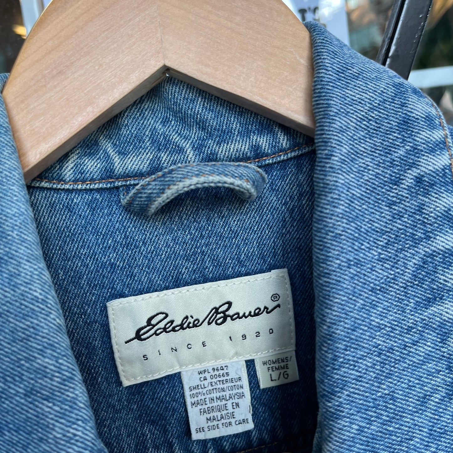 Vintage Eddie Bauer Cropped Denim Jacket - Size Womens L