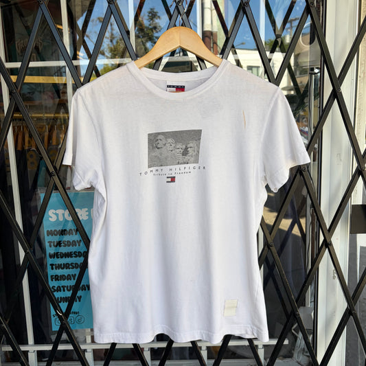 Vintage Tommy Hilfiger Mount Rushmore Tee - Size Women’s M