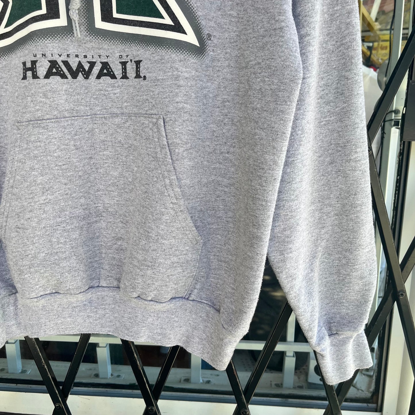 University of Hawaii Hoodie - Size M