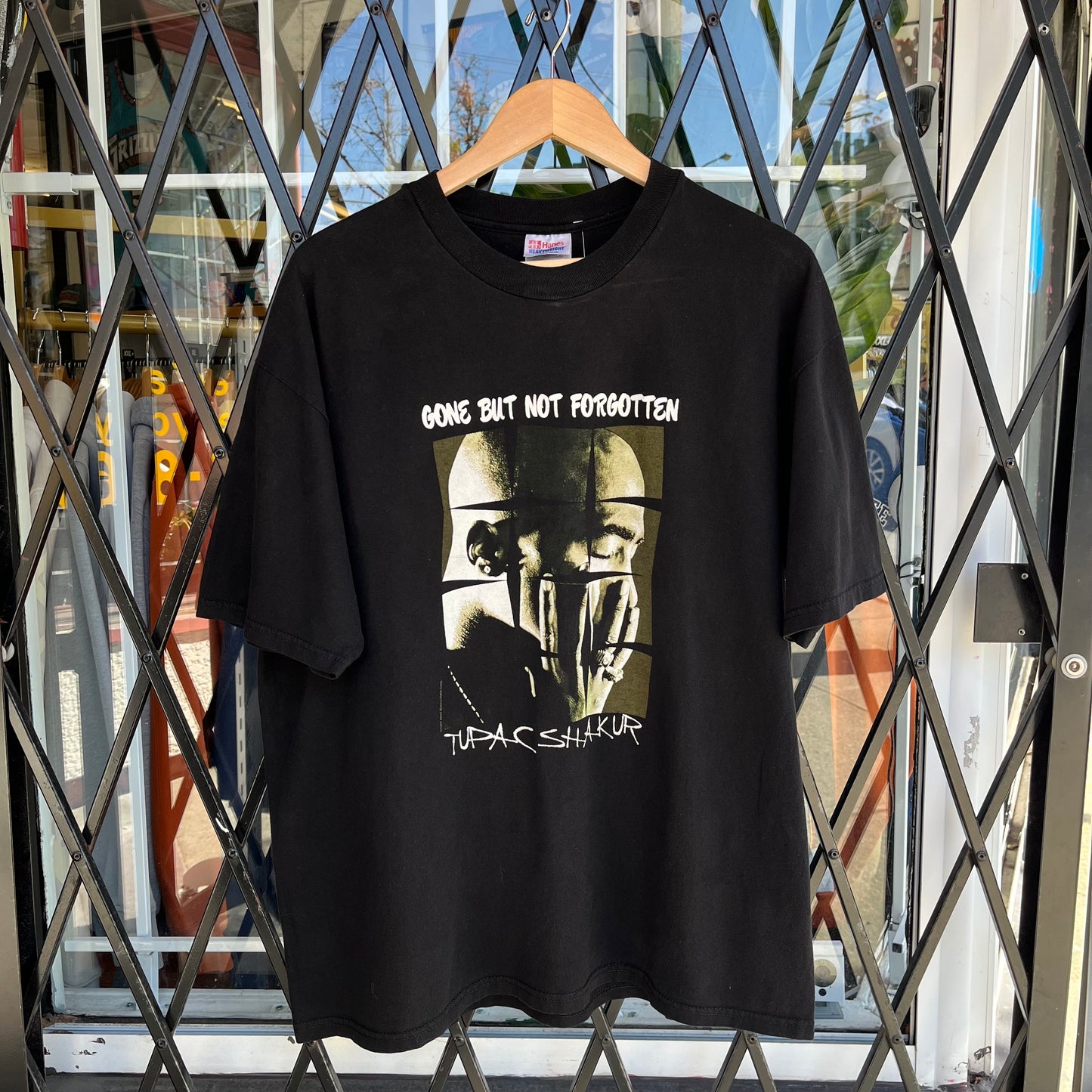 Vintage Tupac Memorial Tee - Size XL
