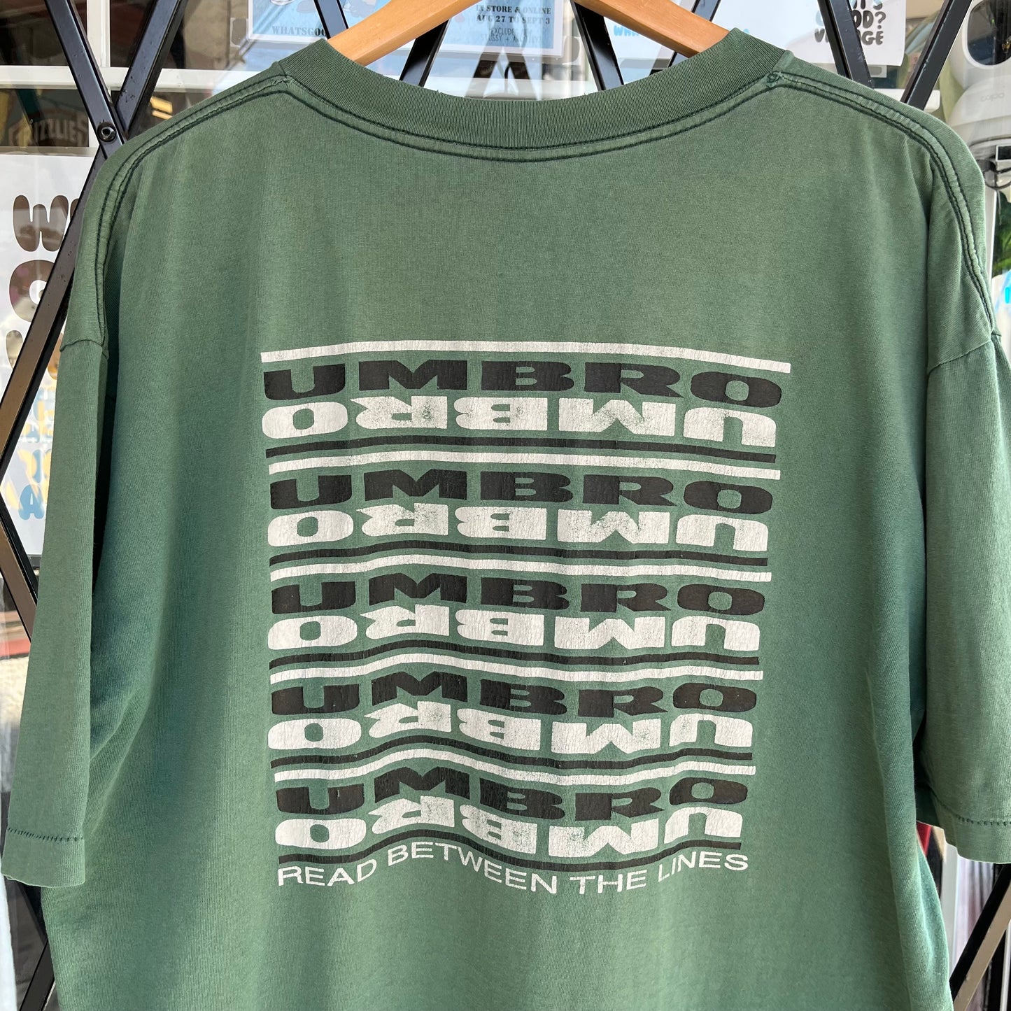 Vintage Umbro Soccer Tee - Size XL