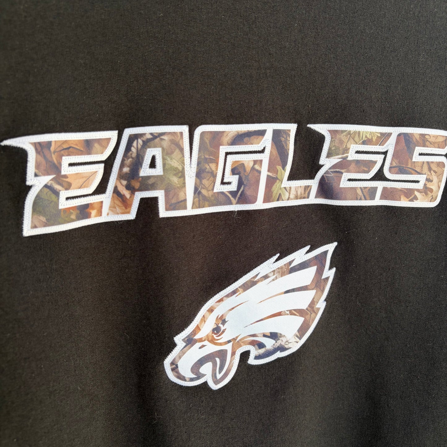 Philadelphia Eagles Camo Logo Crewneck - Size S