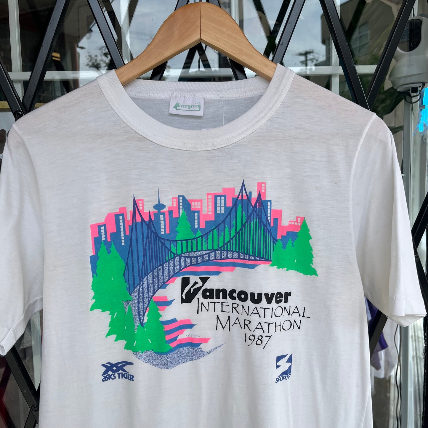 1987 Vancouver International Marathon Tee - Size L