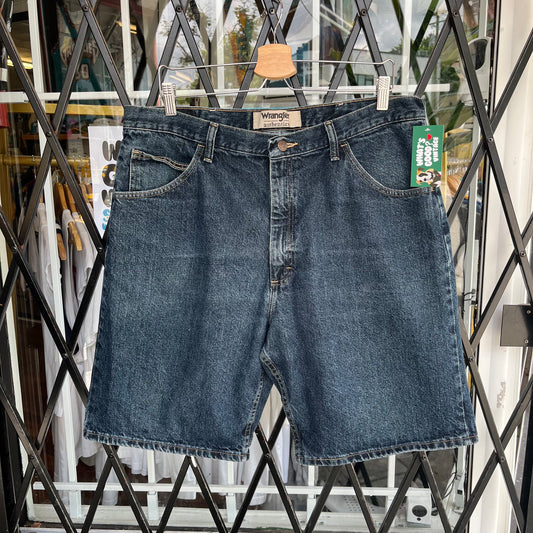 Vintage Wrangler Denim Shorts - Size 38W