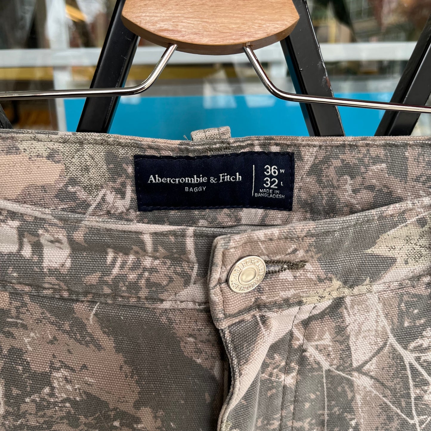 Abercrombie & Fitch Camo Cargo Pants - Size 36W